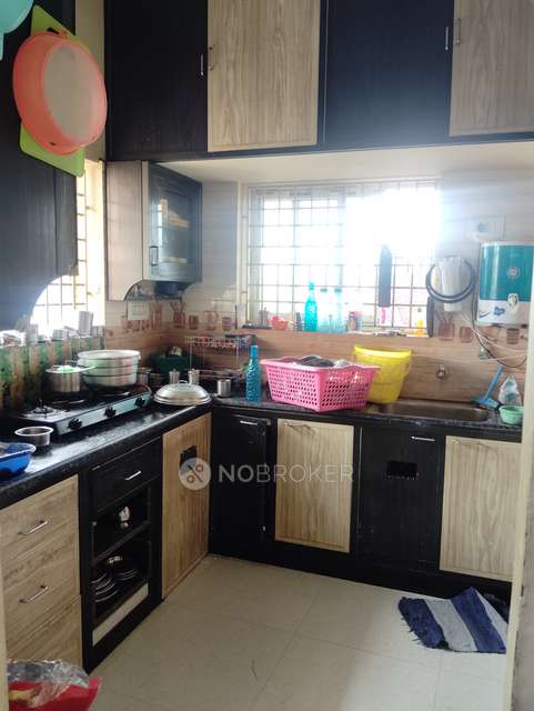 3 BHK Flat In Vasanthi Flats For Sale  In Mudichur