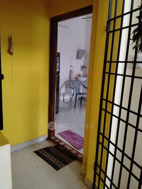 3 BHK Flat In Vasanthi Flats For Sale  In Mudichur