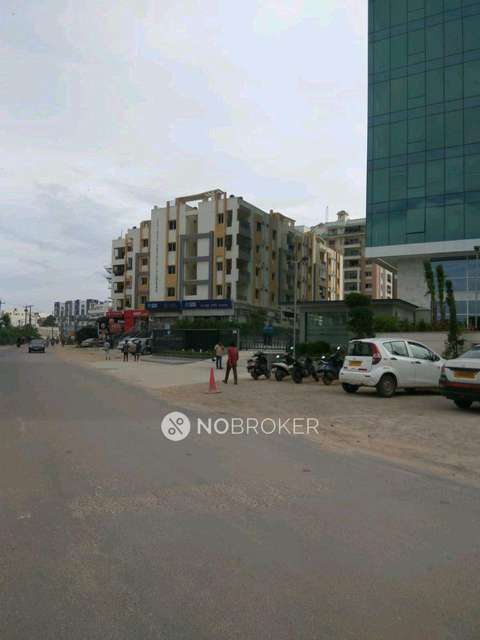 3 BHK Flat In Sri Sai Gayatri Towers For Sale  In Nanakramguda