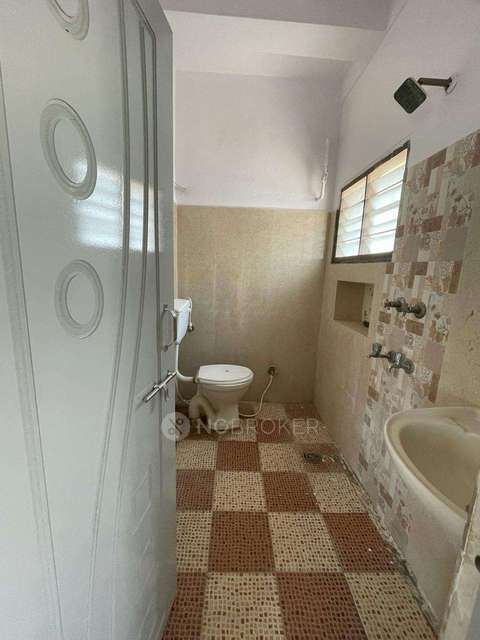 2 BHK Flat In Vsr Enclace Dinesh Towers For Sale  In Malkajgiri