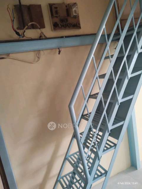 Industrial Building in Mahim West, Mumbai for sale 