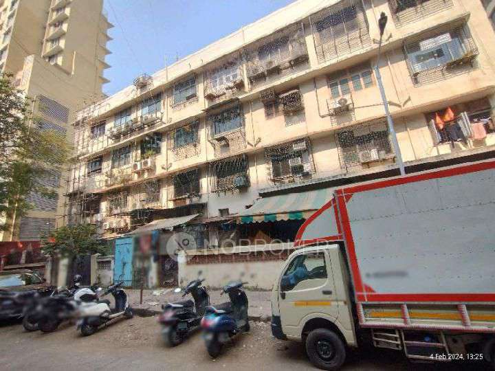 Industrial Building in Mahim West, Mumbai for sale 