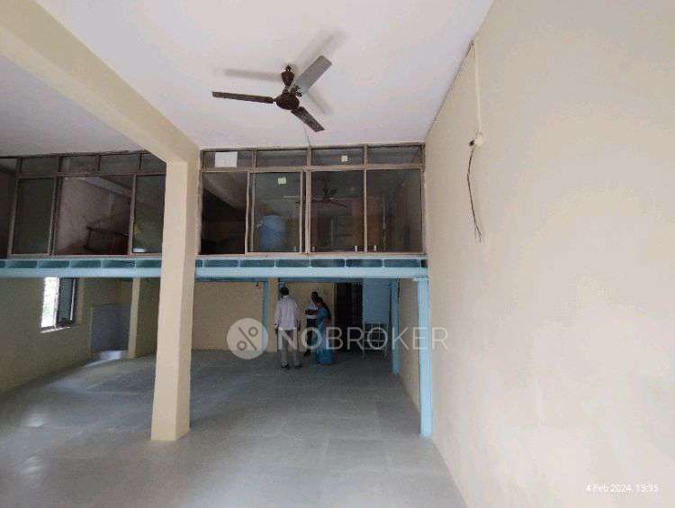 Industrial Building in Mahim West, Mumbai for sale 