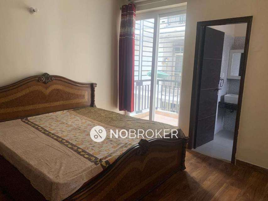 4+ BHK Flat For Sale  In  Krishna Nagar