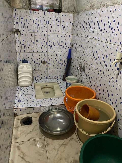 1 RK House For Sale  In Dahisar East