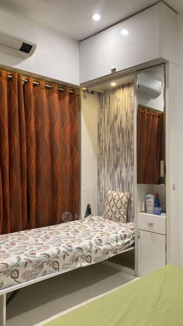 2 BHK Flat In Jaswanti Woods, Mulund West For Sale  In Mulund West