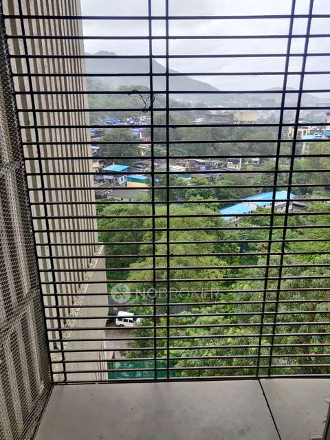 2 BHK Flat In Jaswanti Woods, Mulund West For Sale  In Mulund West