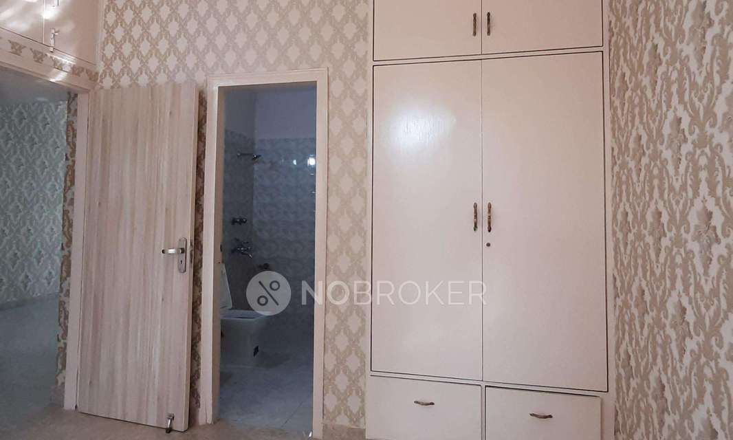 2 BHK Flat In Builder Floor For Sale  In Palam Vihar