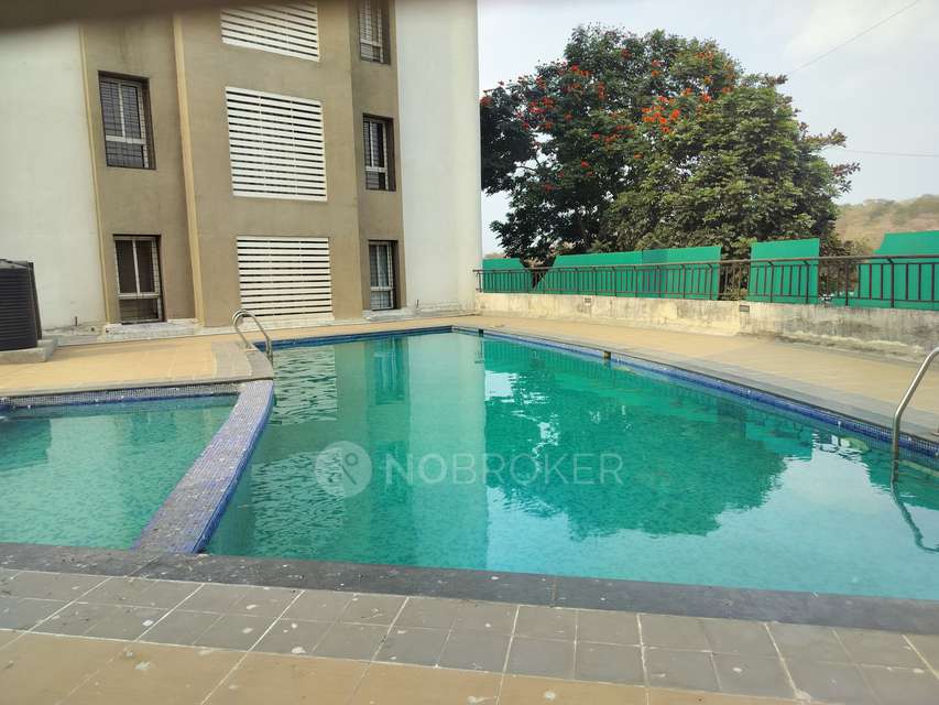 2 BHK Flat In Aura Solis Coop. Hsg Society For Sale  In  Wanowrie