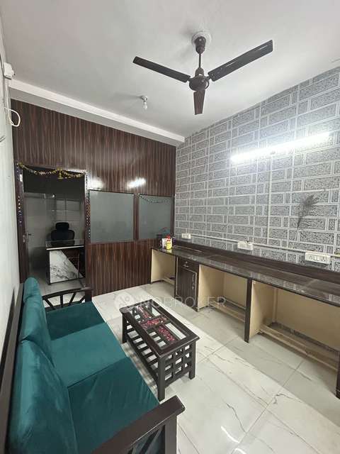 Commercial Property in Trip Aparts Private Limited, Delhi for Rent 