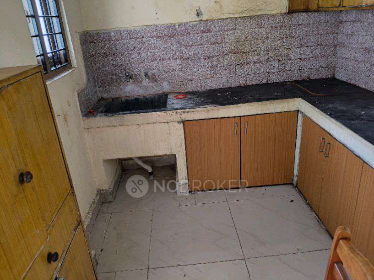 2 BHK Flat In Standalone Building  For Sale  In Kukatpally