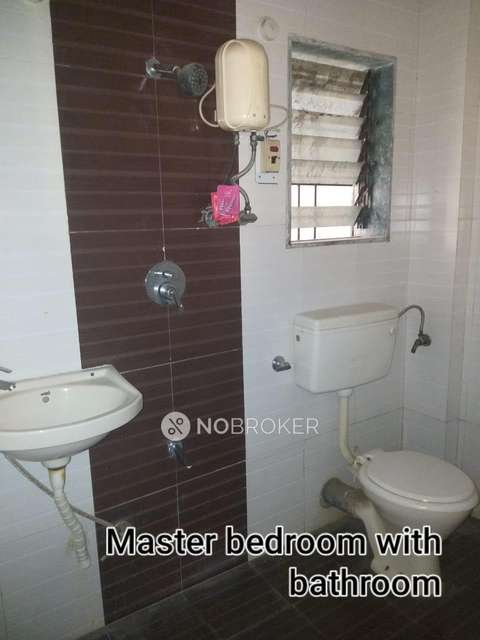 2 BHK Flat In Veena Senterio, Chembur For Sale  In Chembur