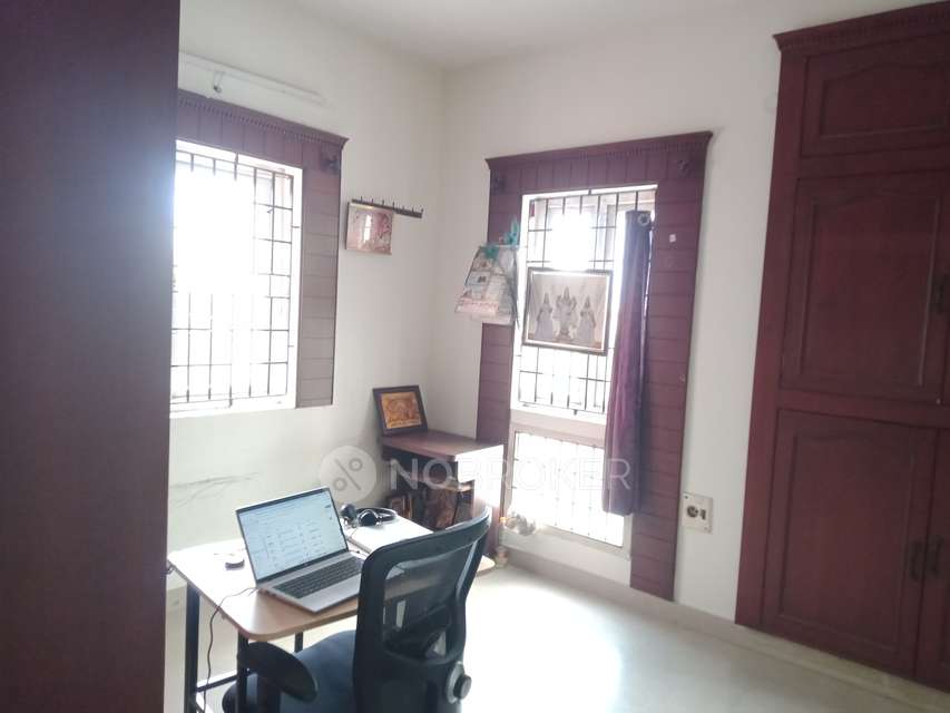 2 BHK Flat In Aks Radiance Apartments For Sale  In  Perumbakkam