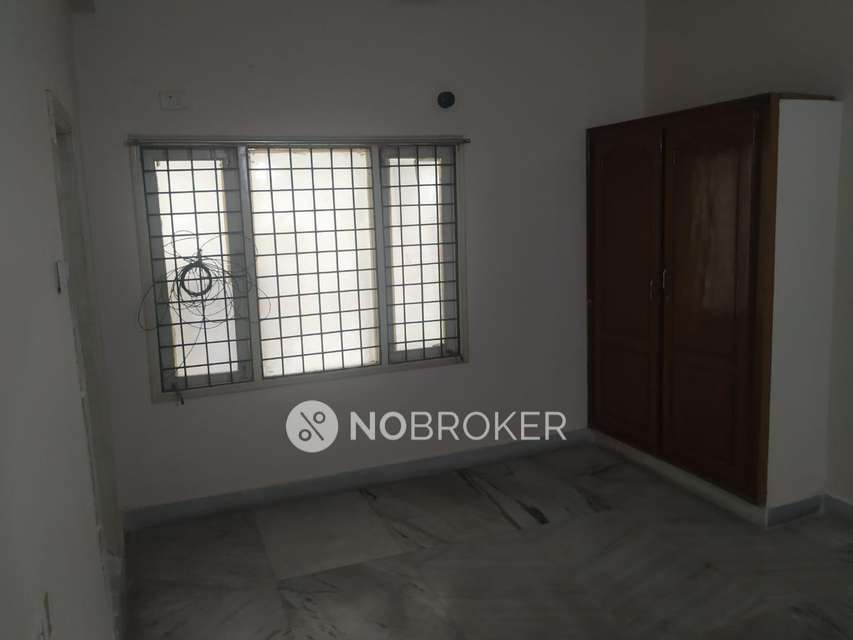 2 BHK Flat In Vaishno Grand Apartment For Sale  In Manikonda Jagir