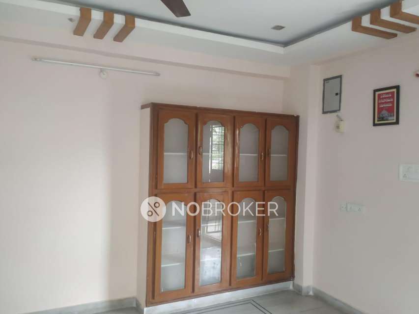 2 BHK Flat In Vaishno Grand Apartment For Sale  In Manikonda Jagir