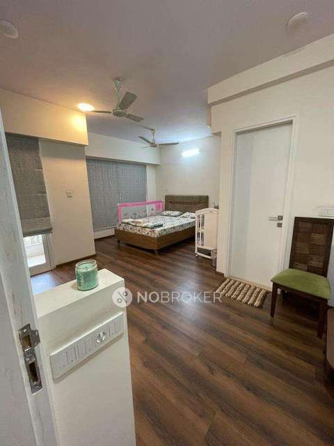 3 BHK Flat In Godrej Trees Phase 1 For Sale  In Vikhroli East