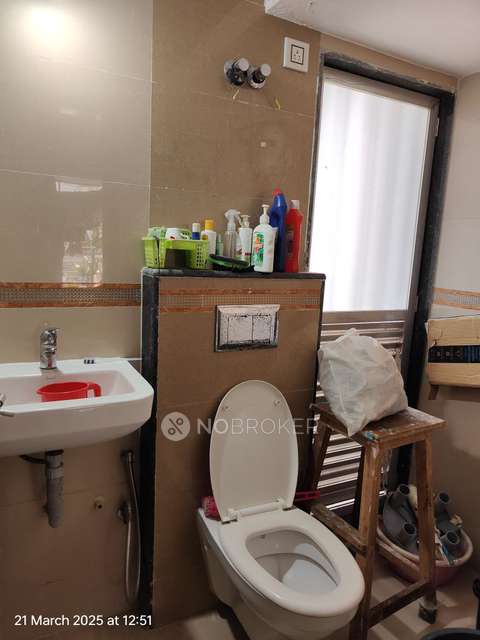 1 BHK Flat In Prabhat Co-operative Housing Society For Sale  In Goregaon West