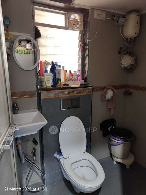 1 BHK Flat In Prabhat Co-operative Housing Society For Sale  In Goregaon West