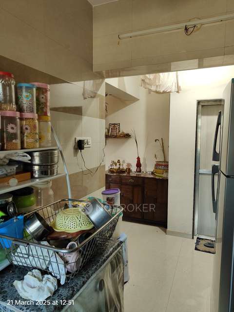 1 BHK Flat In Prabhat Co-operative Housing Society For Sale  In Goregaon West