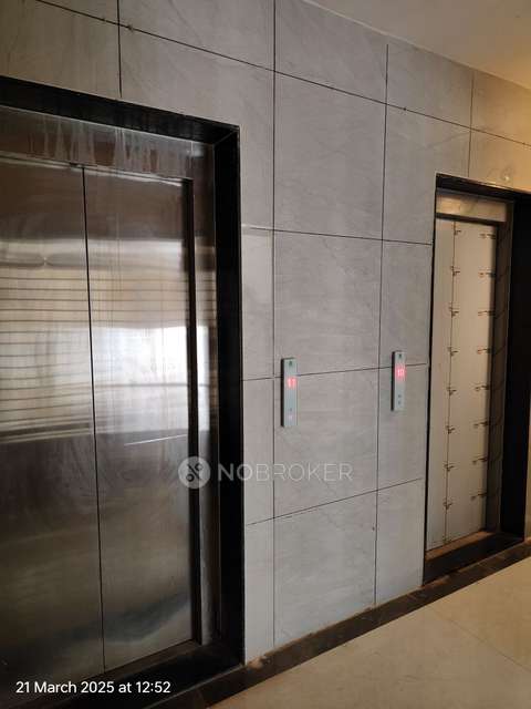 1 BHK Flat In Prabhat Co-operative Housing Society For Sale  In Goregaon West