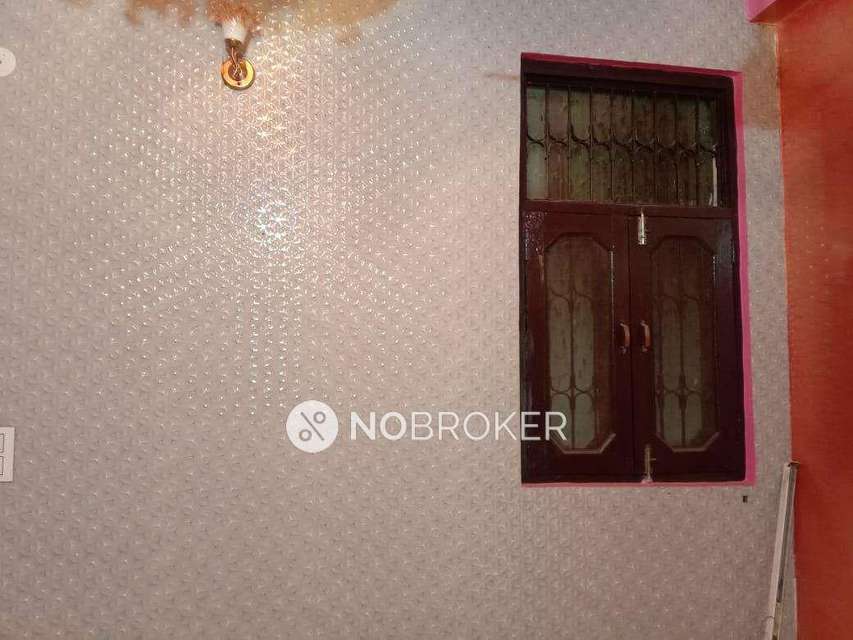 1 BHK Flat In Pooja Apartment For Sale  In Dlf Dilshad Extension