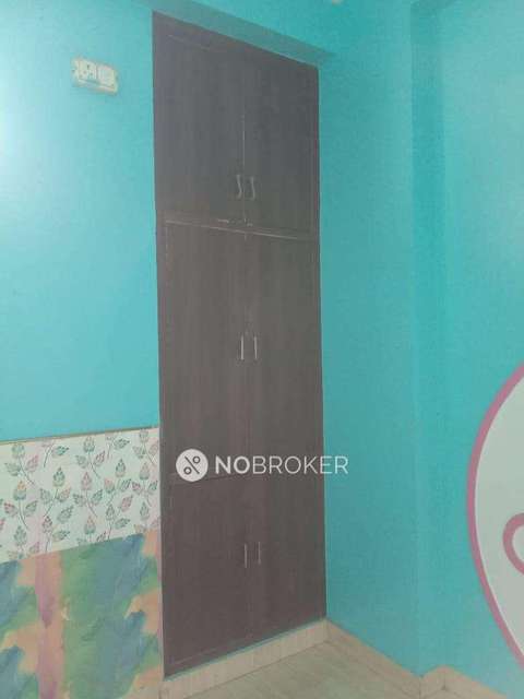 1 BHK Flat In Pooja Apartment For Sale  In Dlf Dilshad Extension