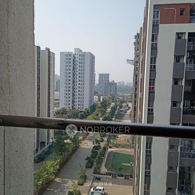 2 BHK Flat In Kolte Patil Little Earth For Sale  In Kiwale