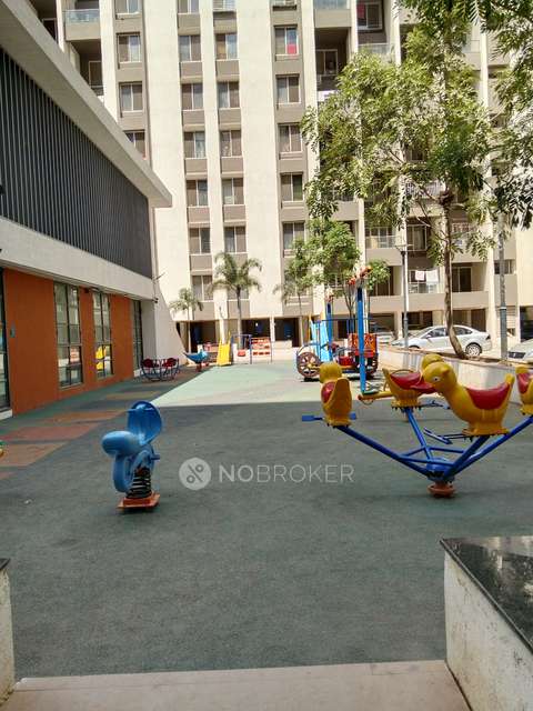 2 BHK Flat In Kolte Patil Little Earth For Sale  In Kiwale