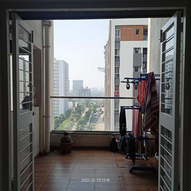 2 BHK Flat In Kolte Patil Little Earth For Sale  In Kiwale