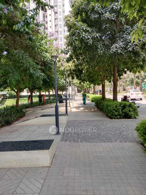 2 BHK Flat In Kolte Patil Little Earth For Sale  In Kiwale