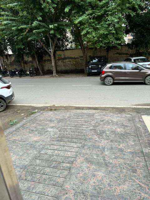 Office Space in Sector 70, Noida for Rent 