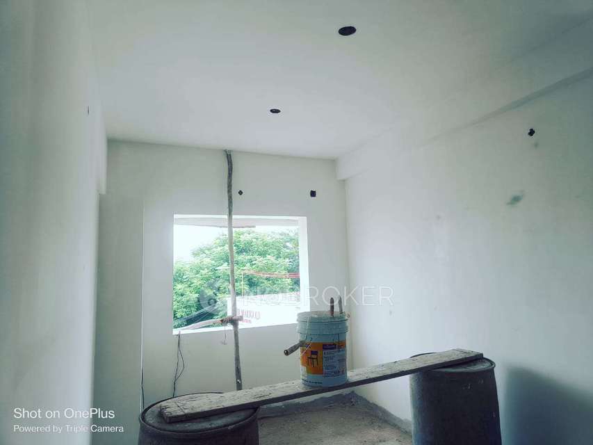 4+ BHK Flat For Sale  In  Alandur