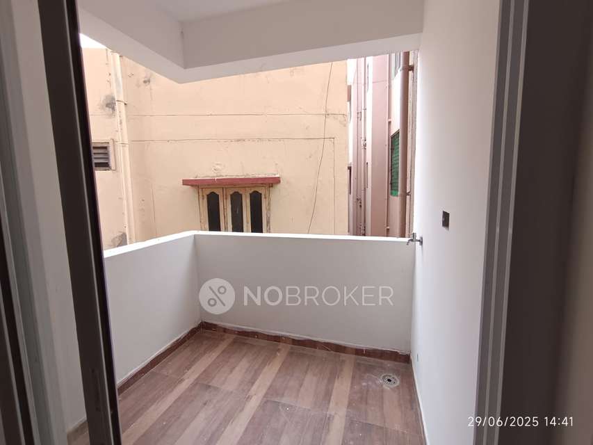 2 BHK Flat In West One For Sale  In Bandlaguda Jagir