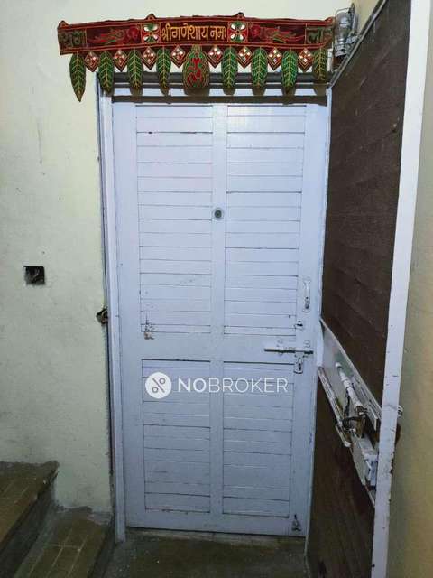 1 BHK Flat In Rwa For Sale  In Karol Bagh