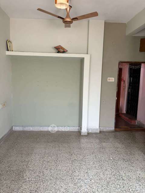 2 BHK Flat In Sai Lakshmi  For Sale  In Bowenpally