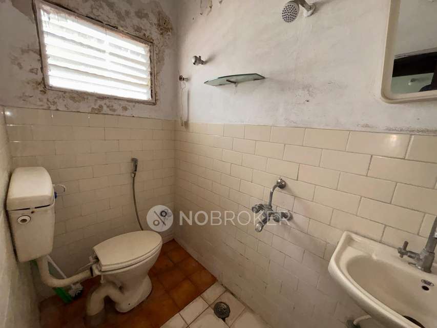 2 BHK Flat In Sai Lakshmi  For Sale  In Bowenpally