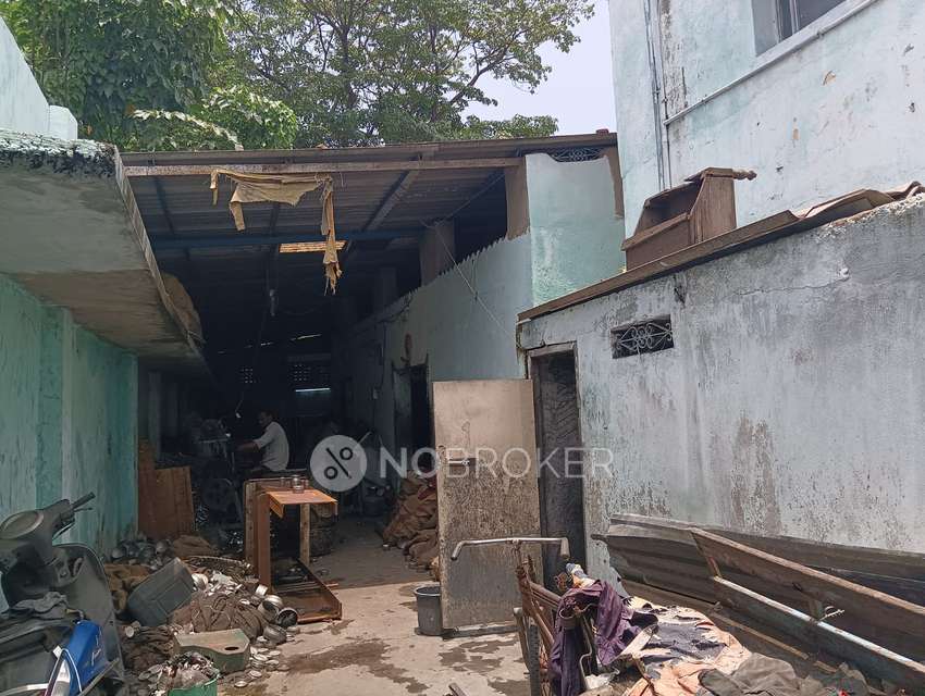 Godown/Warehouse in Old Washermanpet, Chennai for sale 