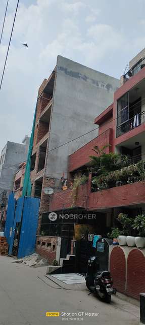 2 BHK Flat In Eu Block For Sale  In Pitampura