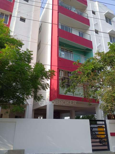 2 BHK Flat In Shri Gajanan Apartments, Mudichur For Sale  In Marvel County