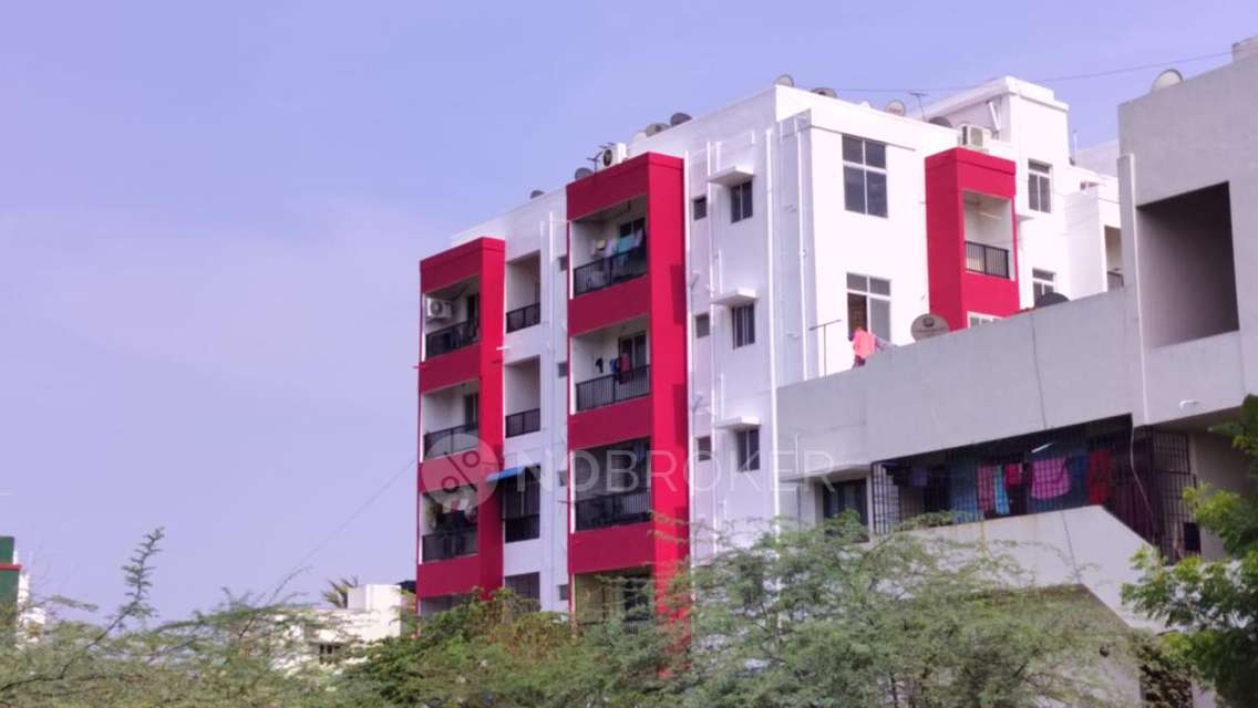2 BHK Flat In Shri Gajanan Apartments, Mudichur For Sale  In Marvel County