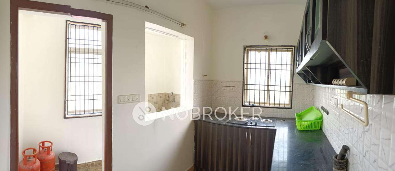 2 BHK Flat In Shri Gajanan Apartments, Mudichur For Sale  In Marvel County