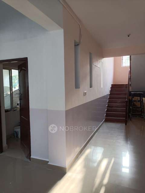 2 BHK Flat In Shri Gajanan Apartments, Mudichur For Sale  In Marvel County