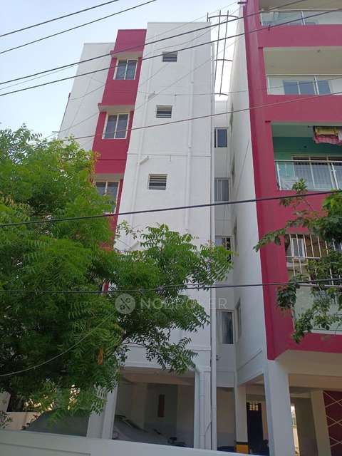 2 BHK Flat In Shri Gajanan Apartments, Mudichur For Sale  In Marvel County