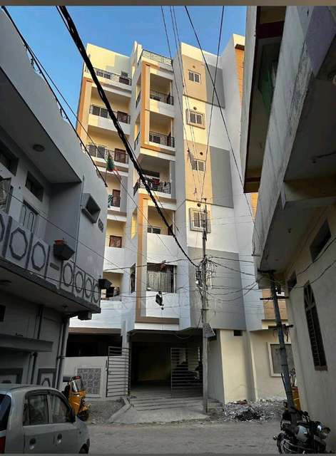 3 BHK Flat In Mumtaz Residency For Sale  In 9f23+3pv, Salar Nagar, Ramnas Pura, Hyderabad, Telangana 500064, India
