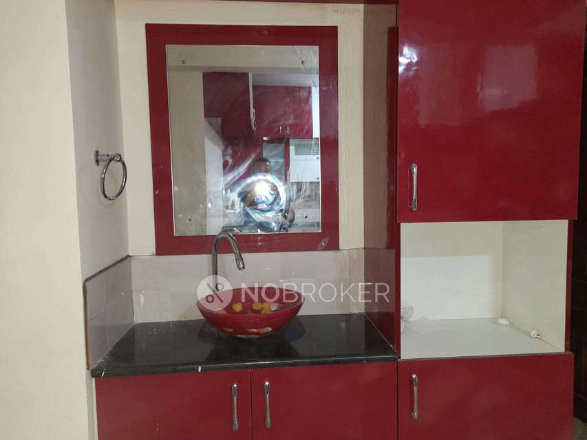 2 BHK Flat In Nvr Sun Pearl For Sale  In Krishnarajapura