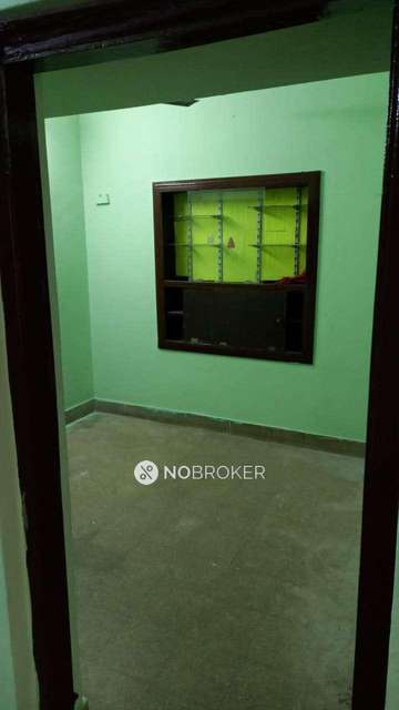 4+ BHK Flat For Sale  In Halasuru