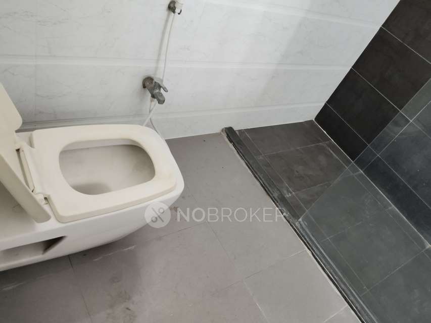 3 BHK Flat In Sterling Avenue For Sale  In New Nallakunta