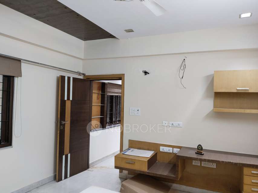 3 BHK Flat In Sterling Avenue For Sale  In New Nallakunta