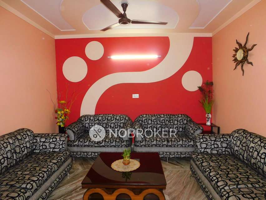 3 BHK Flat In Standalone Building  For Sale  In Uttari Pitampura