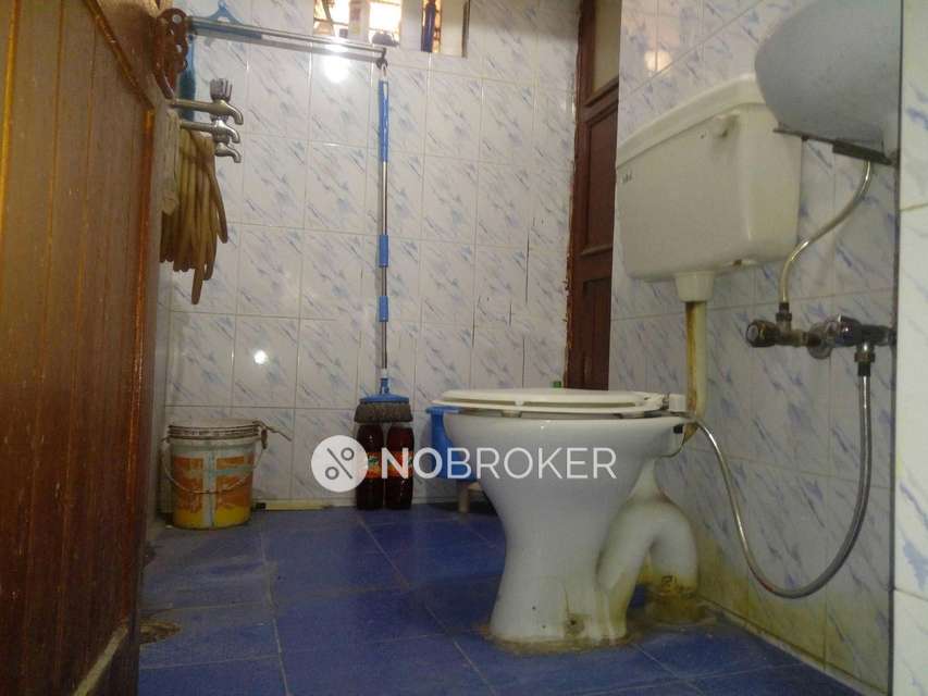 2 BHK Flat In Dda Flats For Sale  In Mayur Vihar